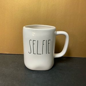 Rae Dunn brand new SELFIE Mug